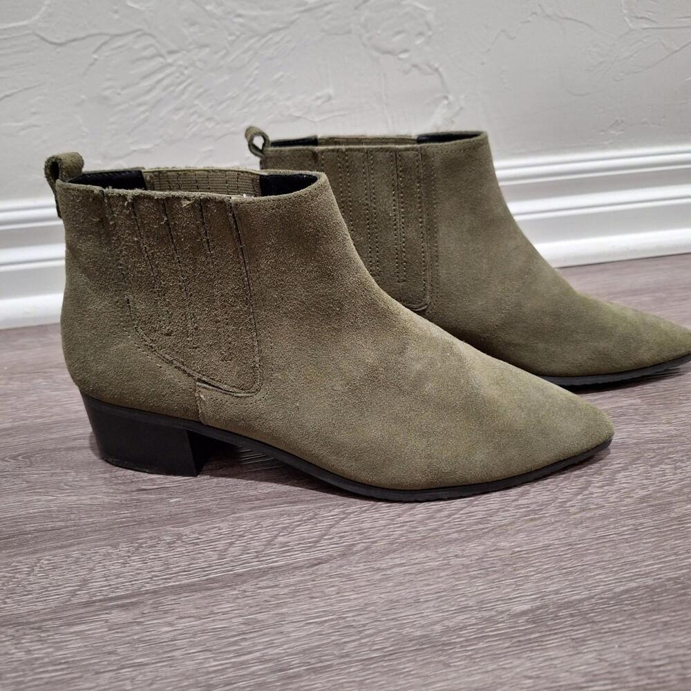 NYDJ Gillian Suede Chelsea Ankle Boots Women 9 Moss Green Ankle Booties